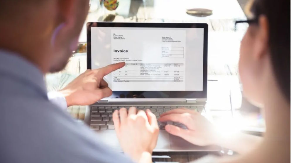 Finding The Right Receipt Tracking Software