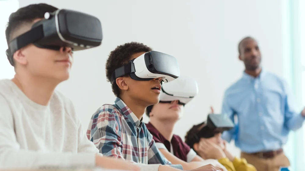 Industry-Specific Augmented Reality Solutions: Real-life Applications, Benefits and Key Players